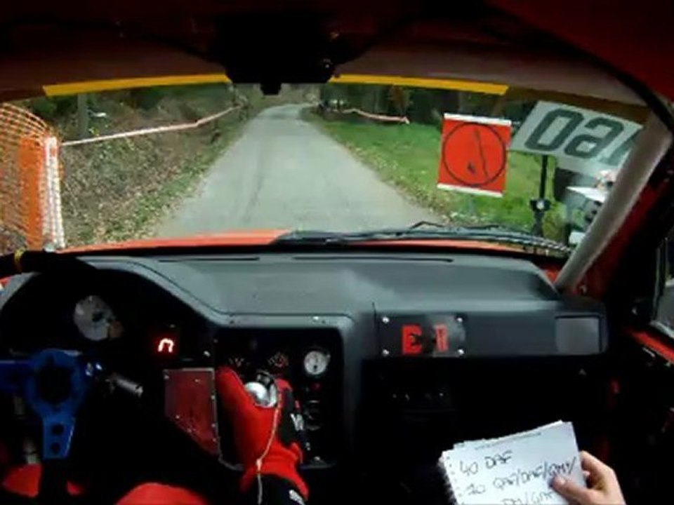 camera embarquée 106 MAXI rallye du var 2012 part 2