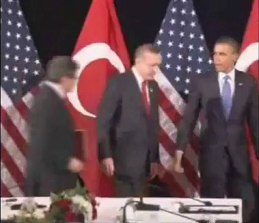 Obama Süs Köpegi Davutoglu'nu Çagiriyor, Erdogan Hazirol da...