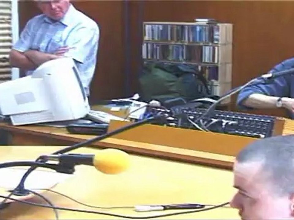 UN JOUR ON RIT UN JOUR ON PLEURE & Philosophie Politique (MPEG II en 16. 9) OK