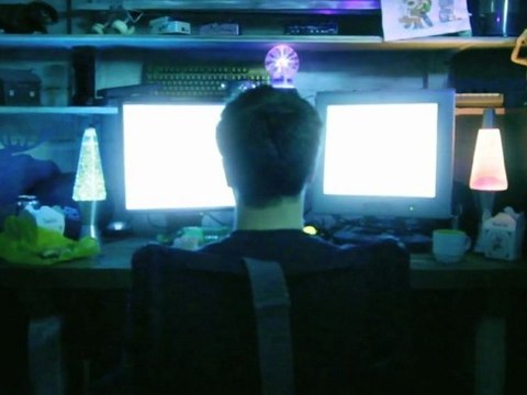 Do you know this guy ? Internet Explorer