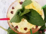 How to make mint flavoured ice cream with chocolate chips