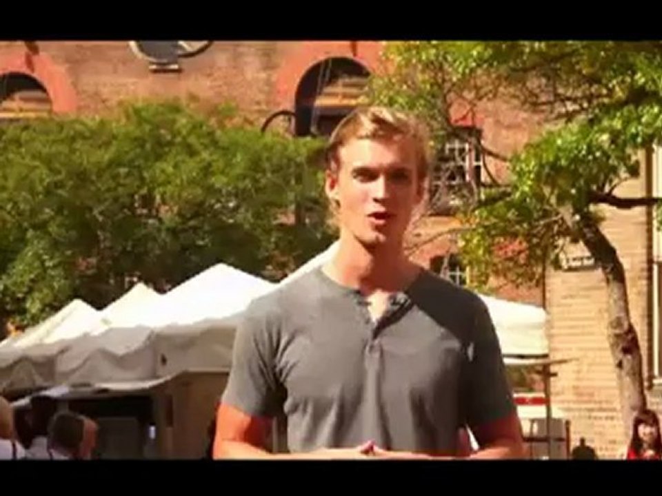Josh Gray Hosting Immersive-1