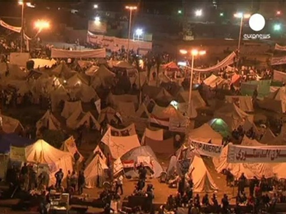 Egypt Islamists approve new constitution