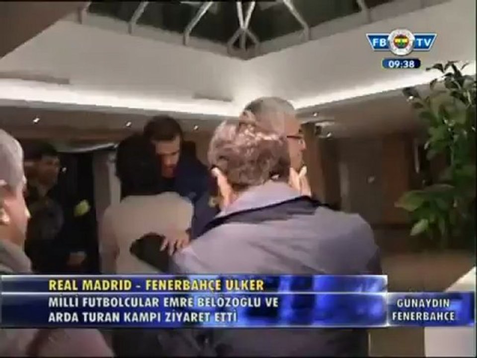 EMRE BELÖZOĞLU VE ARDA TURAN FENERBAHÇE ÜLKER'İ ZİYARET ETTİ