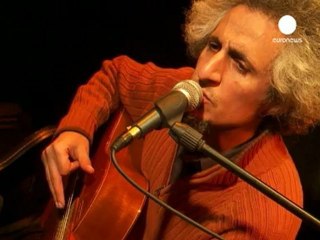 Mohsen Namjoo tours Europe