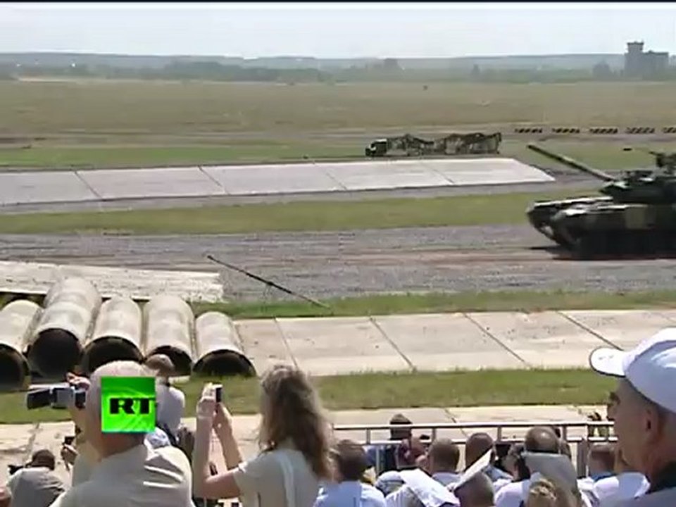 Stunning T-90 'Flying Tanks' performance
