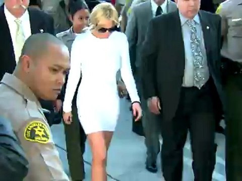 Lindsay Lohan Drinks How Much Vodka a Day?