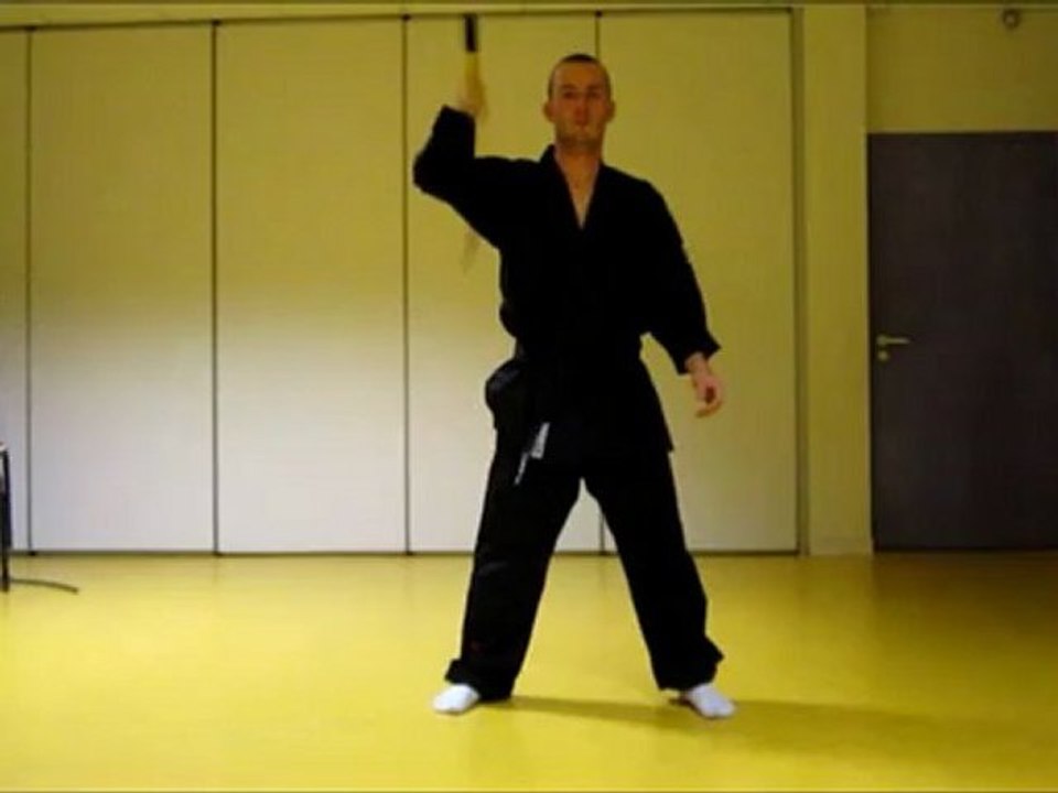 Nunchaku artistique (freestyle)démonstration Vidéo Dailymotion