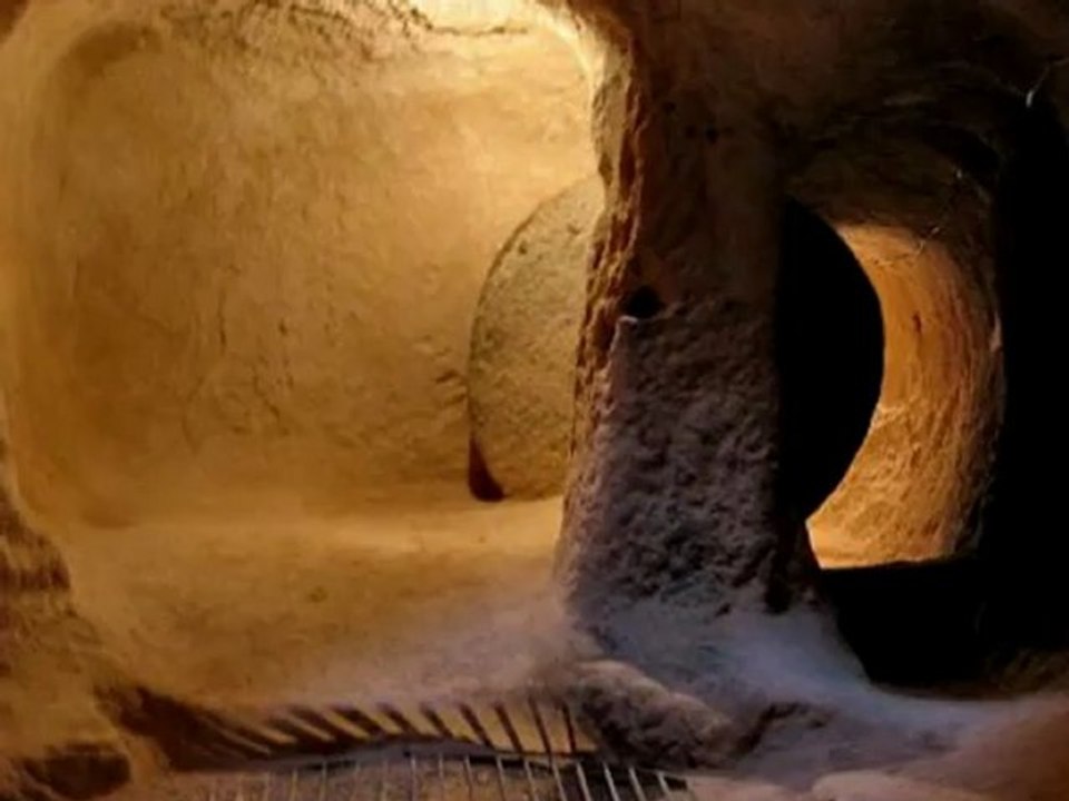 Saratli - ville souterraine