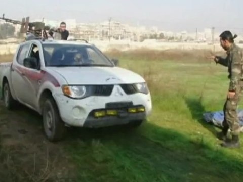 Syrian rebels prepare for battle in Aleppo