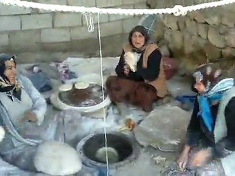 HAKVEYİS KÖYÜ TANDIR EKMEĞİ 2012