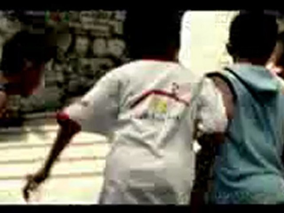 Ogün Sanlısoy           "Hadi Beni Güldür "