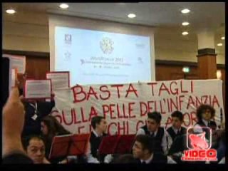 Napoli - World Children Forum inaugurato tra le proteste (live 27.11.12)