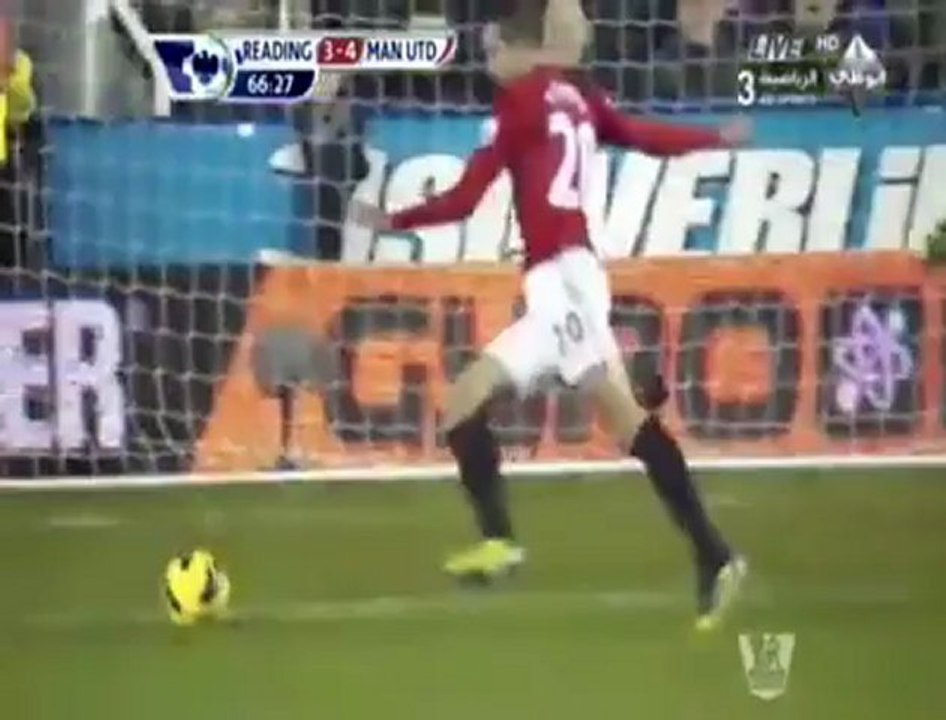 فان بيرسي يضيع فرصة بغرابة شديدة