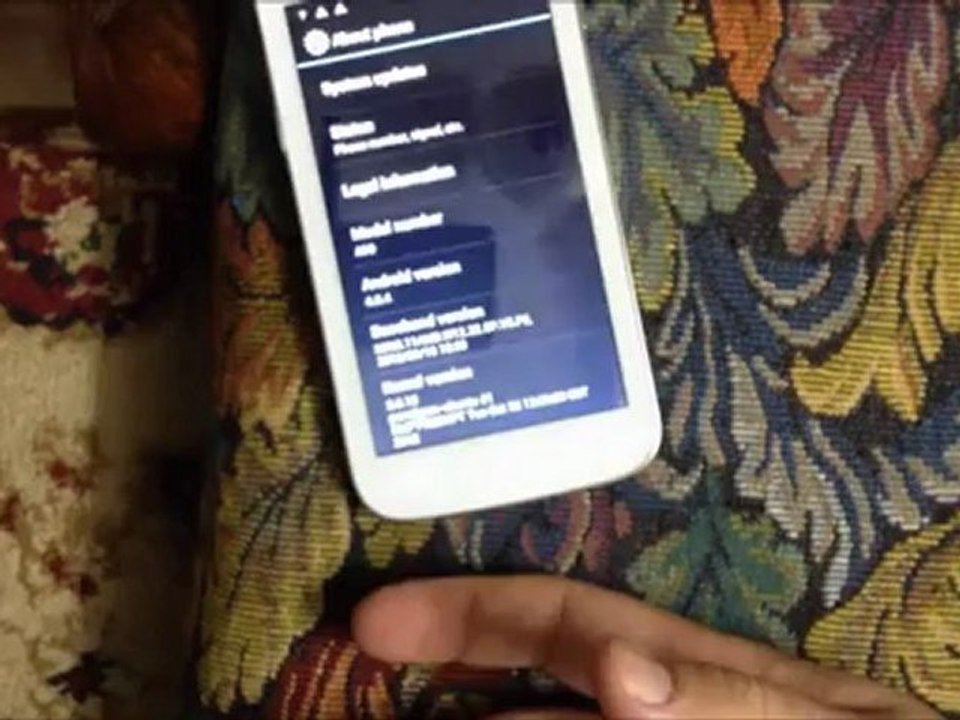 Q mobile Noir A10 Latest Mobile 2012 with Android 4.0.4 Unboxing   Review (urdu)