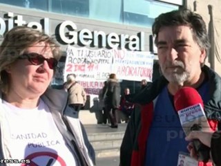 Empleados y usuarios de La Paz defienden lo público