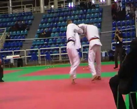 Matthias +90kg 1/2 FINALE  67 par équipes séniors ASPTT 1