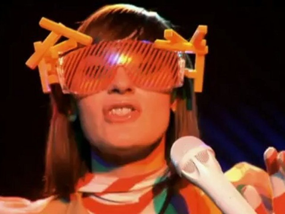 Yelle - Ce Jeu - YouTube