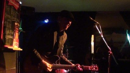Steve Strongman "I've got blues for you" Pub Limoilou Québec 2012-11-23 (4/9)