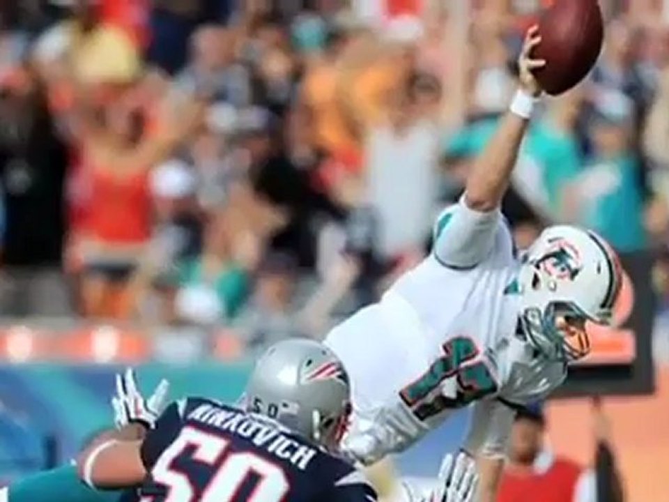 Patriots Beat Dolphins, Clinch AFC East