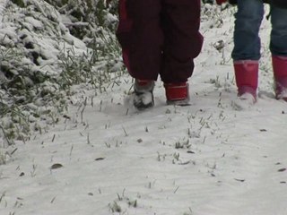 Keine Hexerei: Autofahren bei Eis und Schnee (Videografik)