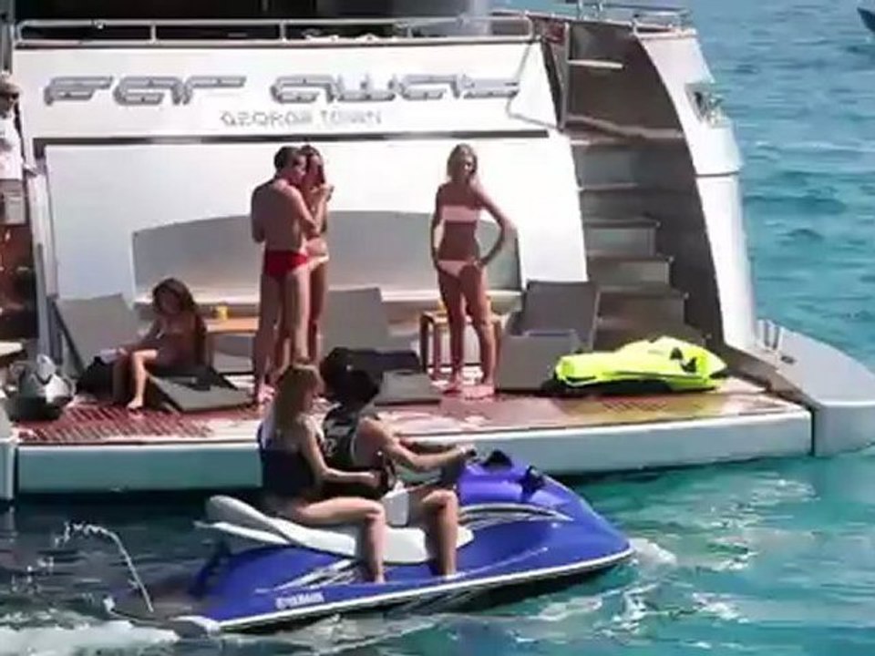 yacht canados 120