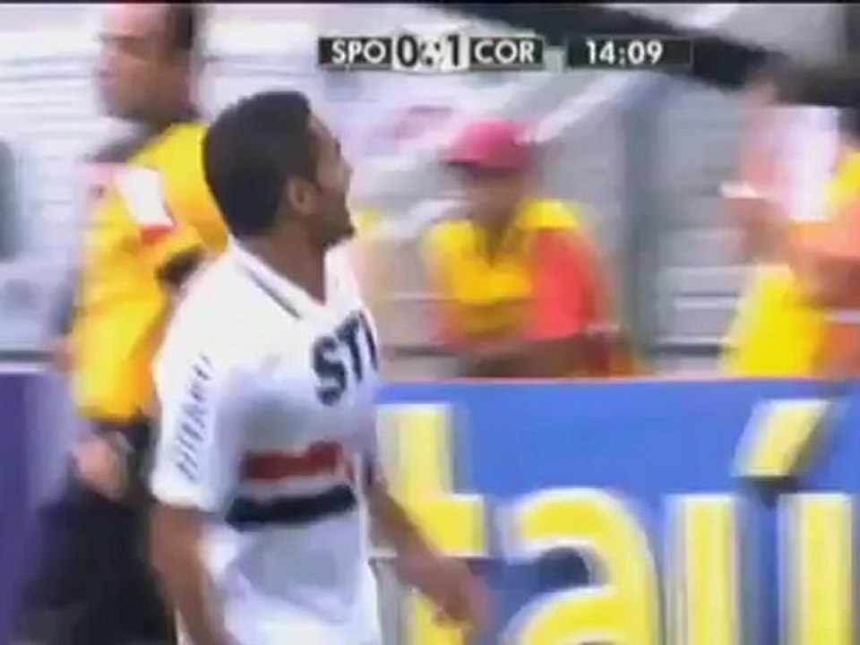 Brasileiro: Ex-Duisburger stiehlt Guerrero im Stadtduell die Show