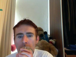 Wiwi égratigne "no other baby" de Bobby Helms