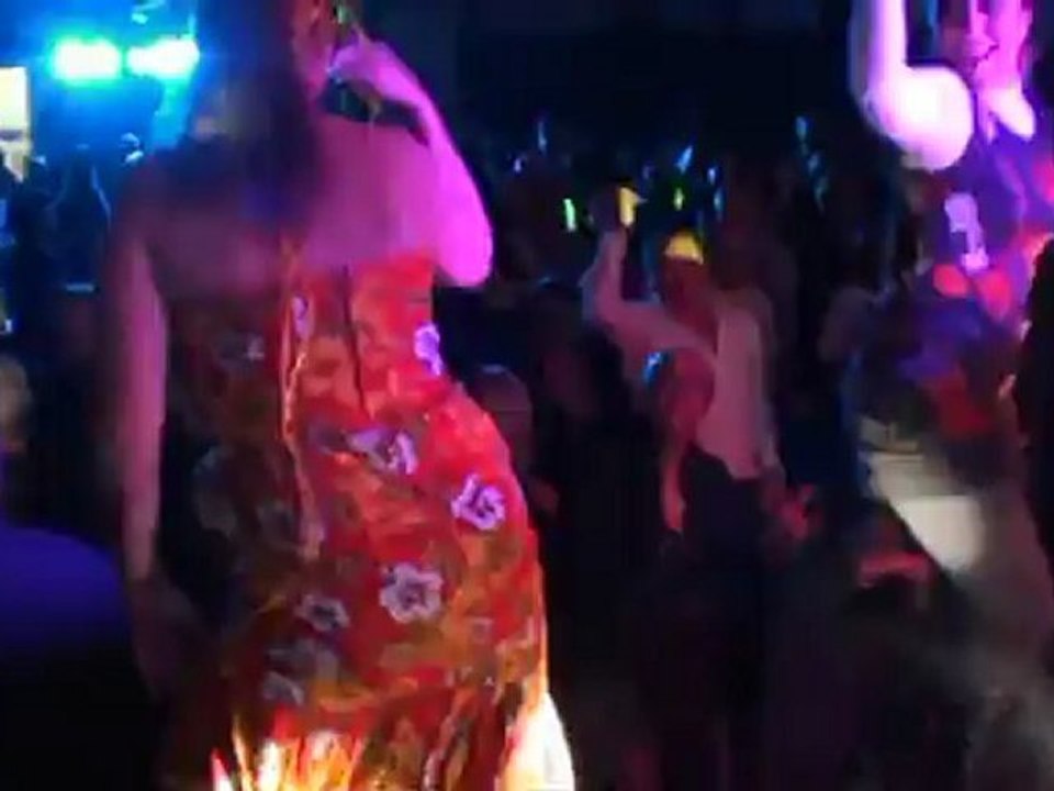 Soirée show danses tahitiennes + deejay!!!