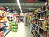 Veel Duitse klanten voor supermarkt in Bad Nieuweschans - RTV Noord