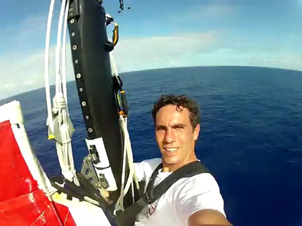 L'impressionnante ascension au mât de Tanguy de Lamotte