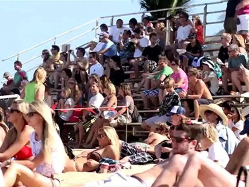 Vans World Cup Of Surfing 2012 - Day 2 Highlights