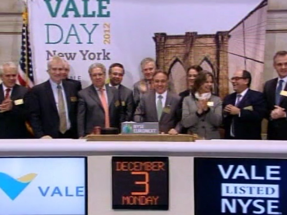 Wall Street Edges Higher on China Data