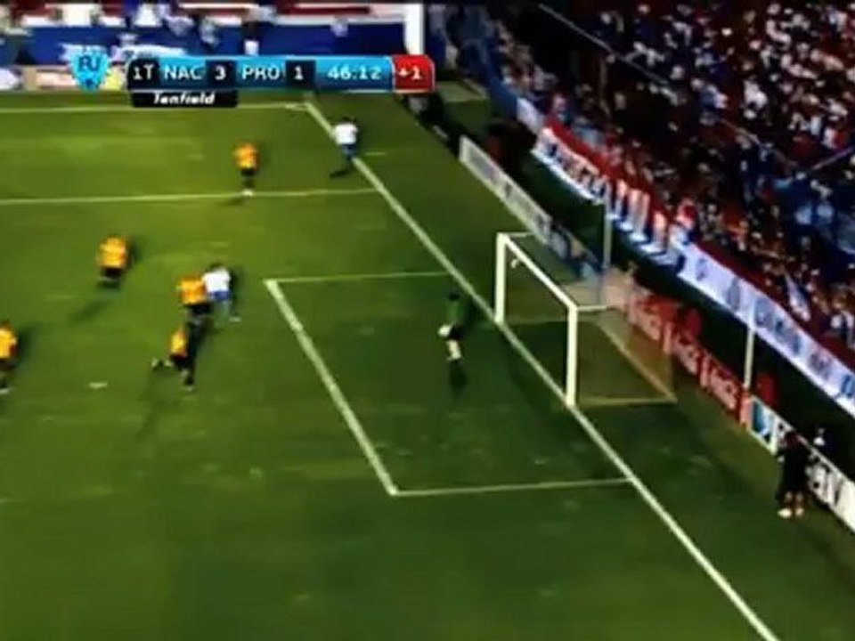 Uruguay: Dropkick, Pfosten, Traumtor!  Nur die Seite stimmte nicht