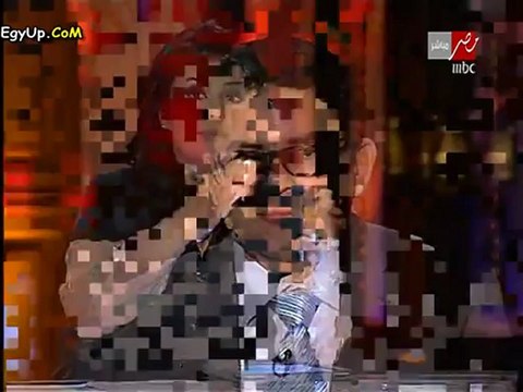 محسوب : وتحليلة لمواد الدستور لا يمكن للتصويت علي الدستور سوي من جلسه واحدة متواصله دون انقطاع ، للأسف اعداد الدستور كان توافقي وكان لابد أن يكون مهنياً