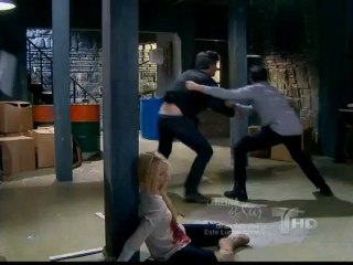 Rodrigo intenta rescatar a Valeria y Piedad