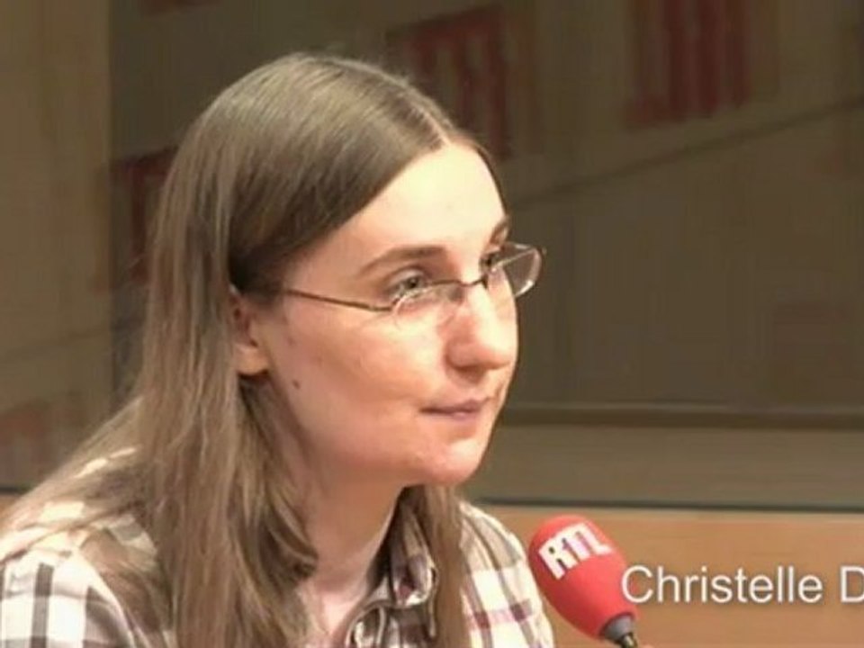 Christelle Dabos auteur de La Passe-miroir (tome 1) - une des 3 lauréates du Premier Roman Jeunesse