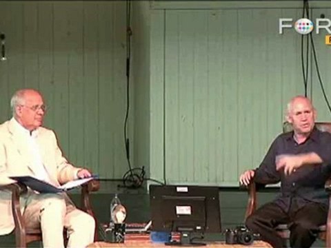 Steve McCurry Recalls Photographing 'Afghan Girl'