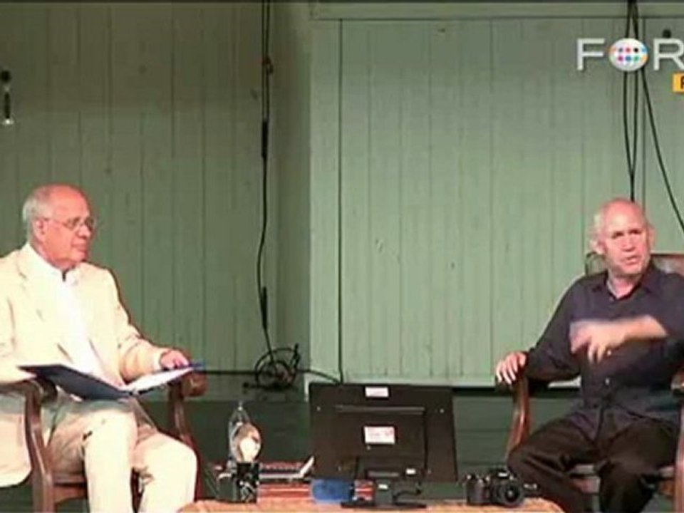 Steve McCurry Recalls Photographing 'Afghan Girl'