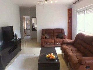 מתווכים מצלמים נדל"ן בסמארטפון עם עדשת קליפרו