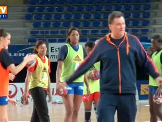 Hand féminin : Olivier Krumbholz, un coach qui dure