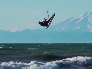 Descargar video: Endless Wave - Alaska Part 2 - Naish Kiteboarding