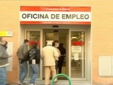 El paro registrado sube en 74.296 personas en noviembre y el total de parados roza los 5 millones