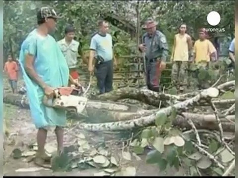 Le Filippine spazzate dal tifone Bopha. Oltre 50 morti