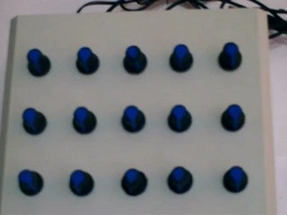 Dispozitiv frecvente radionice extrem de precis si stabil