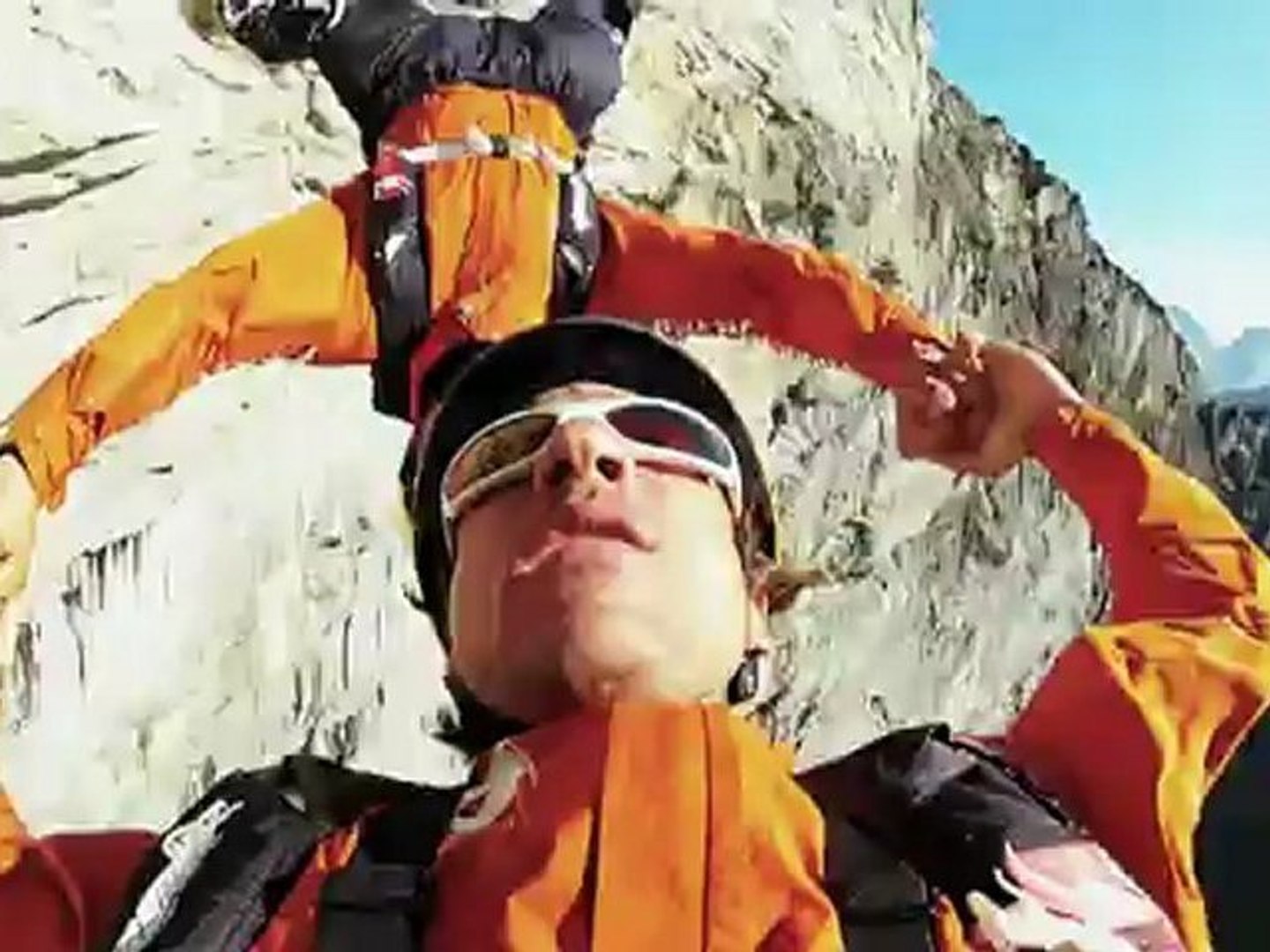 Freefly BASE jump in Norway - Red Bull Soul Flyers - video Dailymotion