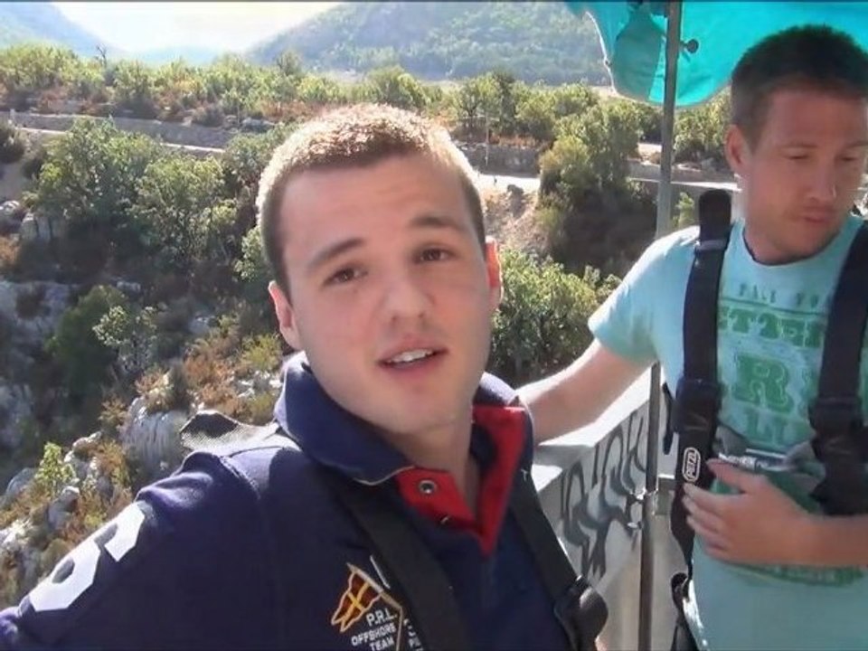 Bungee jumping of the bridge of the Artuby - OFF