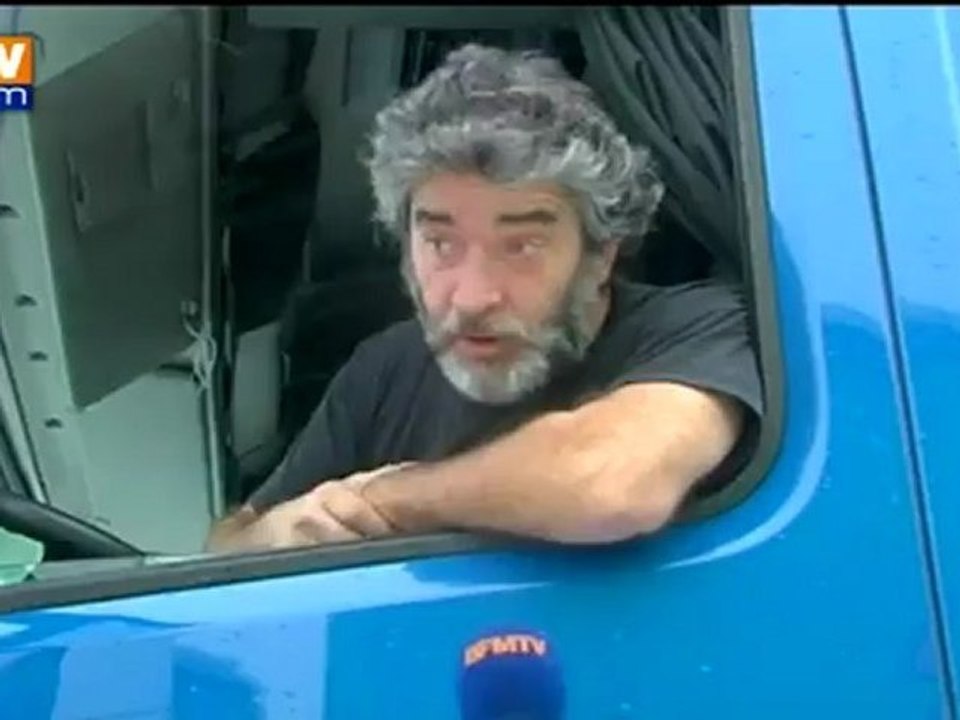 Neige : en Moselle, le blocage des poids lourds...
