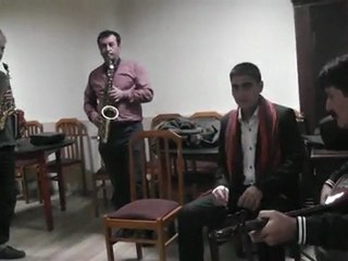 Uzun İnce Bir Yoldayım. Sipsi-saksafon-Saz-ve Enver Çatal -Üçlü koalisyon