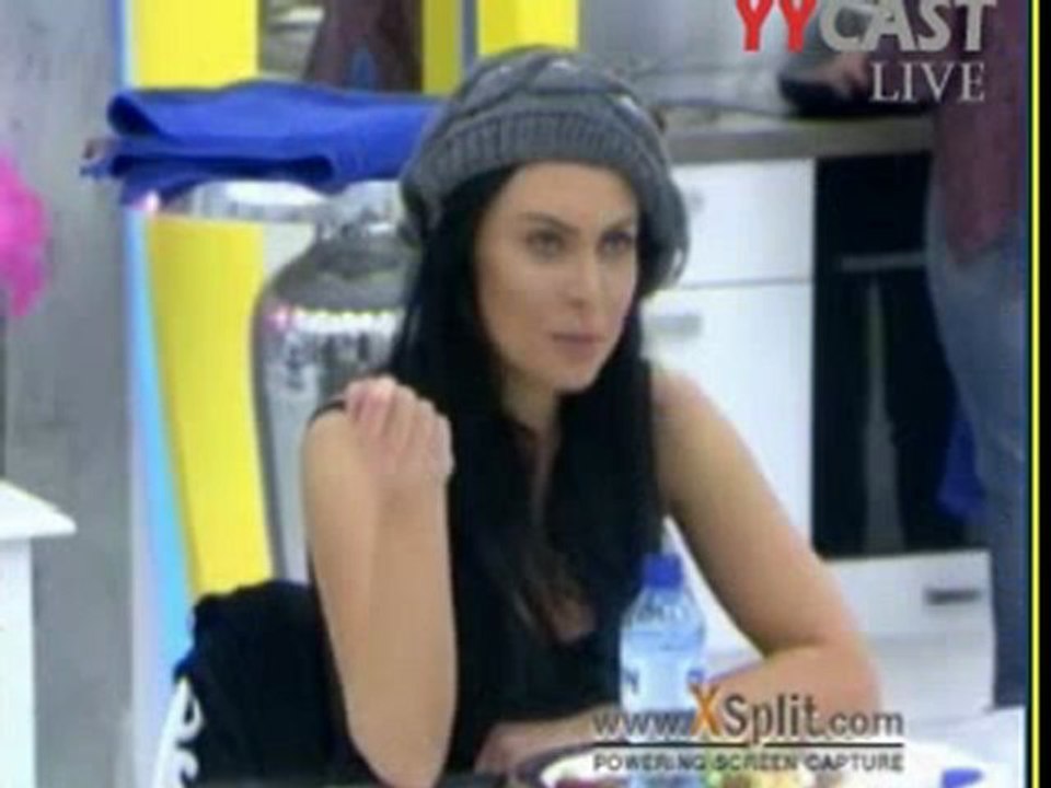 Лестер иска да тренира Лили-по ерочно облекло :))